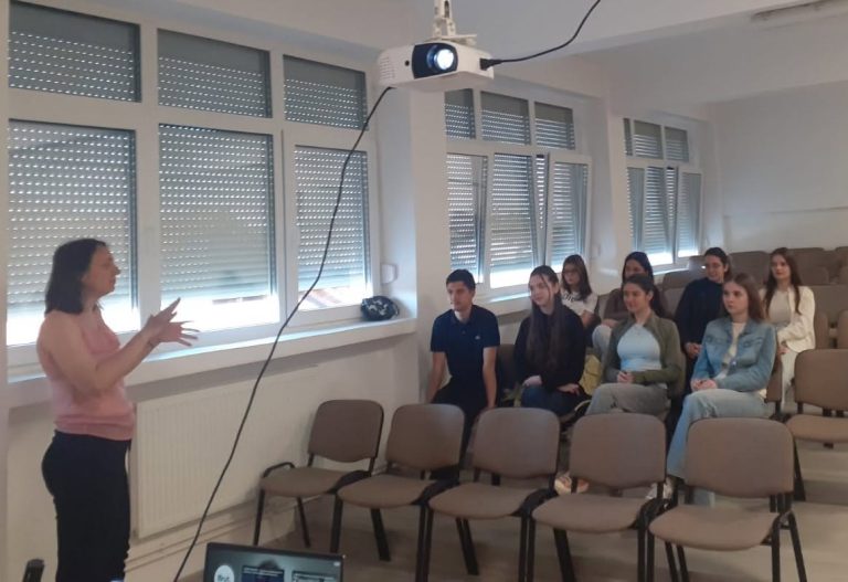 Atelier de conversație în limba franceză, în colaborare cu Institutul Francez din Timișoara