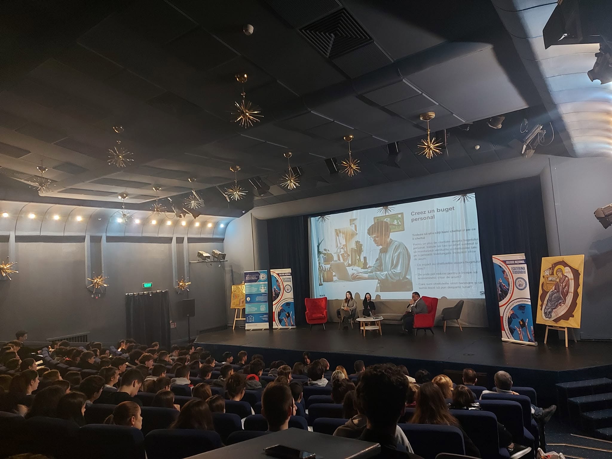 O călătorie în lumea educației financiare – conferința Școala de Bani – fotografia 5