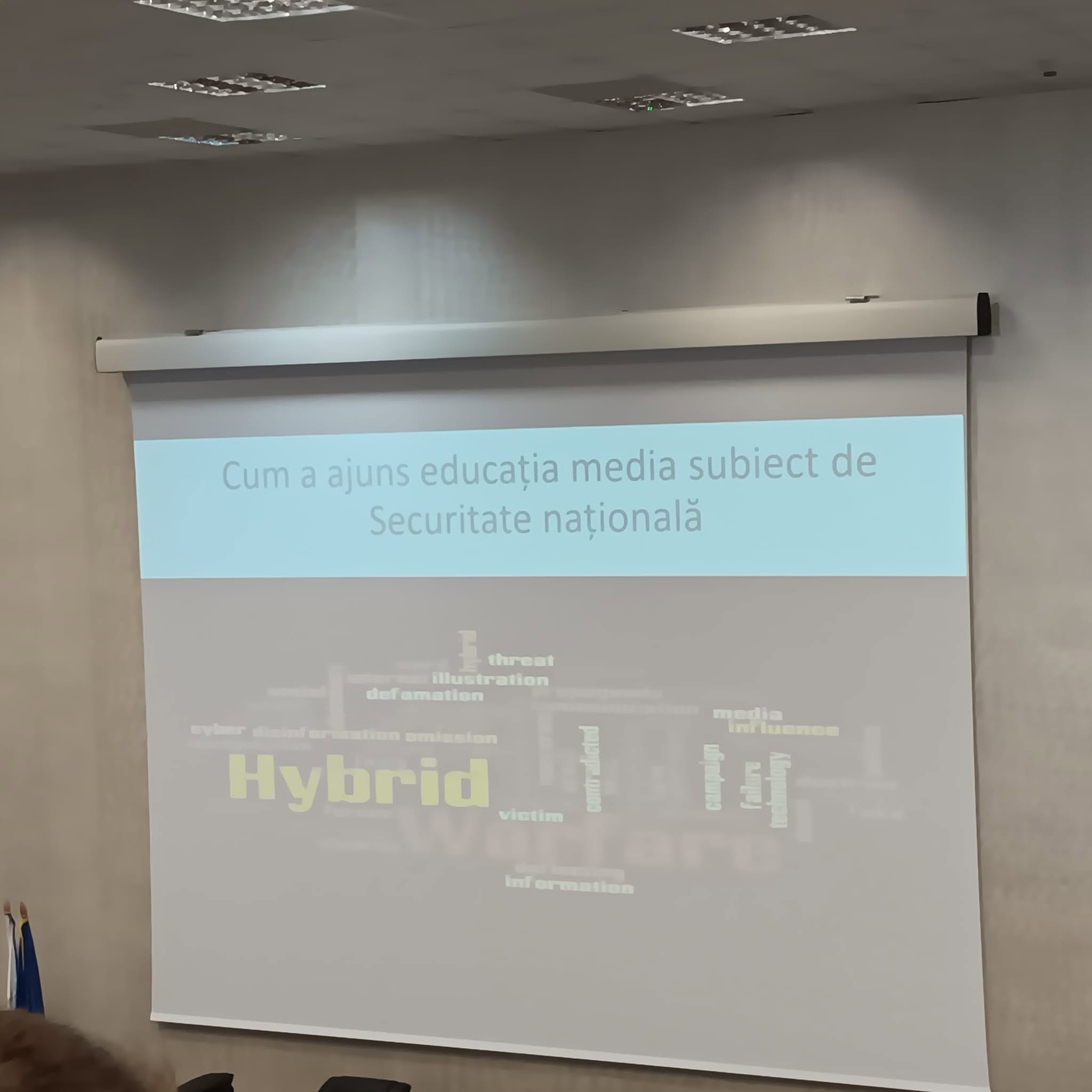 Octavian Cincă la dezbaterea „Cum alegem informațiile care contează?” – fotografia 2