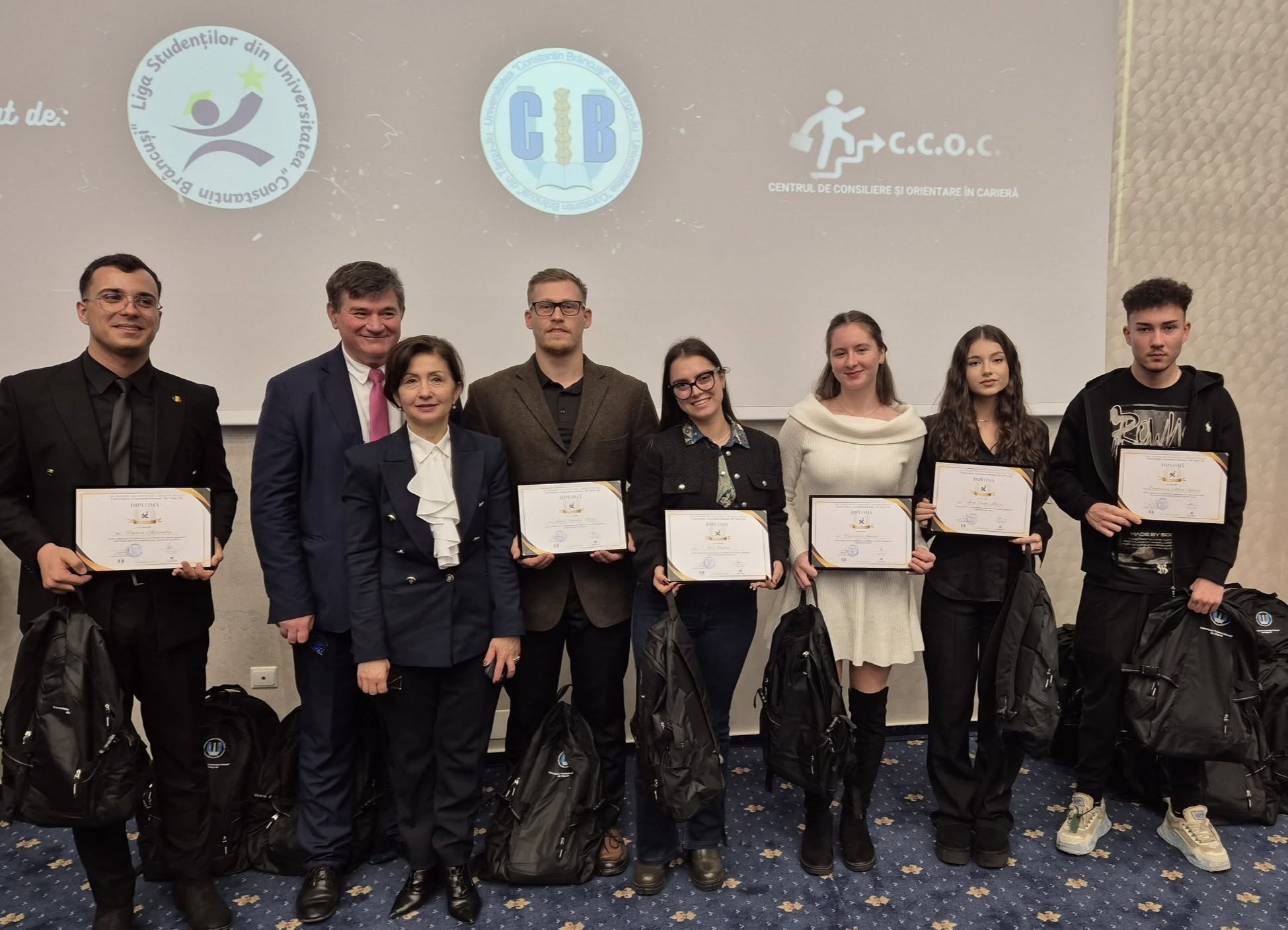 Elevii CNET, premiați la Gala Tinerilor Gorjeni 2025 – fotografia 3