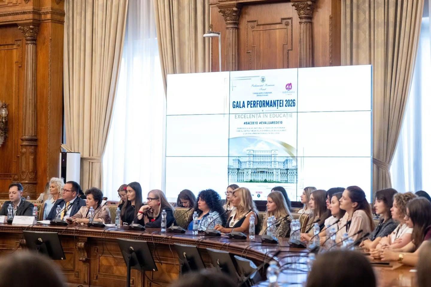Mihaela Coravu, premiată la Gala Performanței Elevilor de Nota 10 „Excelență în educație” – fotografia 5