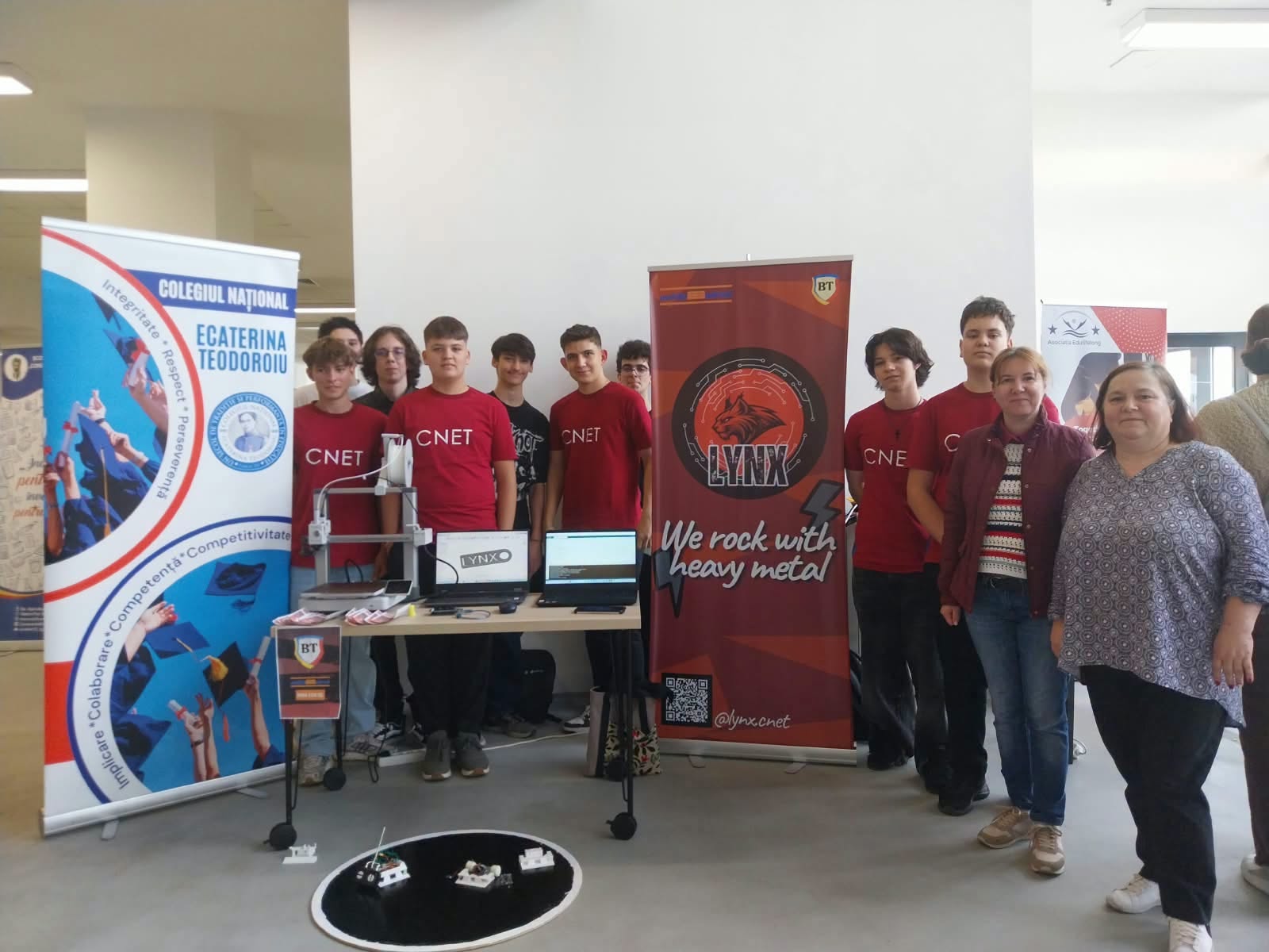 Noua echipă de robotică a CNET, prezentă la Târgul de Științe